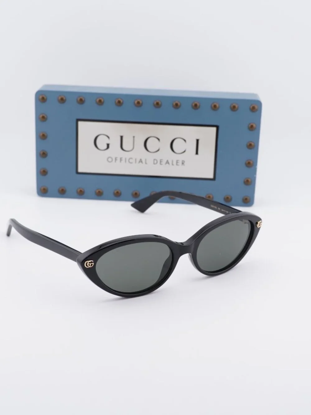 Gucci GG2110S 001 Cat Eye Sunglasses - Black \ Grey